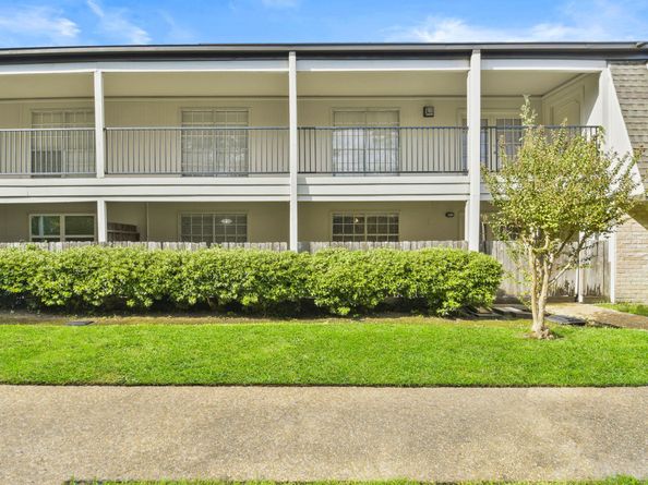 12633 Memorial Drive 177, Houston TX 77024