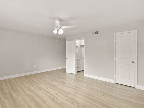 12633 Memorial Drive 177, Houston TX 77024