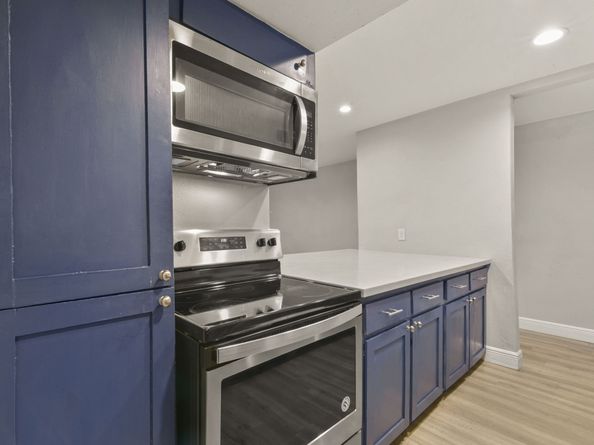 12633 Memorial Drive 177, Houston TX 77024