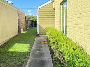 11810 Zarroll Drive, Houston TX 77099