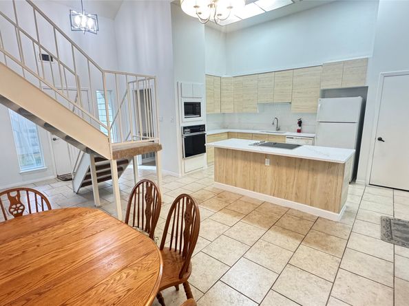 11810 Zarroll Drive, Houston TX 77099