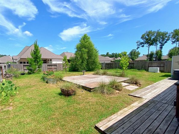 23509 Red Juniper Lane, New Caney TX 77357