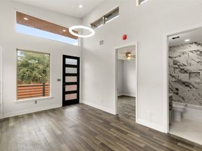 4817 Los Angeles Street, Houston TX 77026