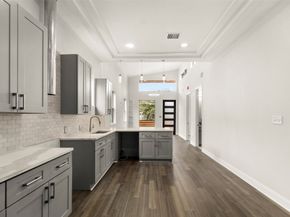 4817 Los Angeles Street, Houston TX 77026