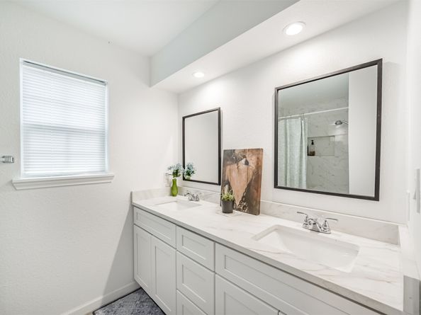 6207 Briar Glade Drive, Houston TX 77072