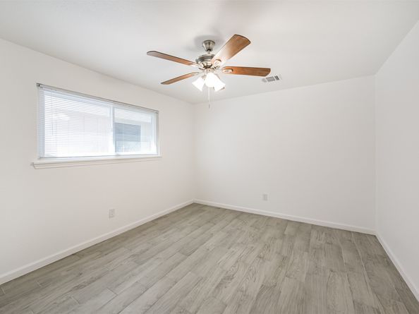 6207 Briar Glade Drive, Houston TX 77072