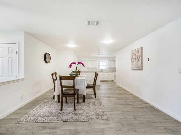 6207 Briar Glade Drive, Houston TX 77072