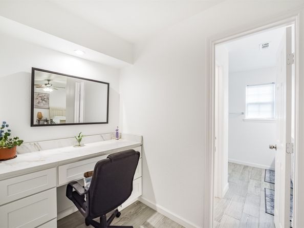 6207 Briar Glade Drive, Houston TX 77072