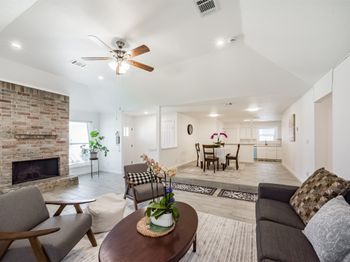 6207 Briar Glade Drive