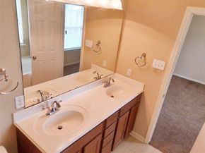 6407 Stonewood Pointe Lane, Houston TX 77066