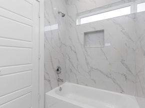 4709 Thornton Views  Rd, Houston TX 77018