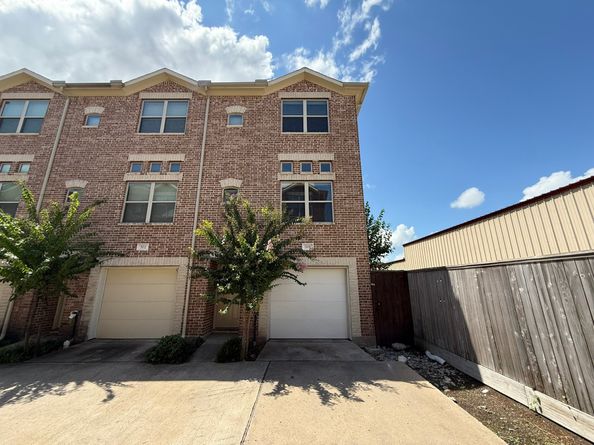 2710 Hullsmith Drive 701, Houston TX 77063