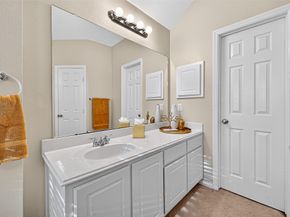 71 N Acacia Park Circle, The Woodlands TX 77382
