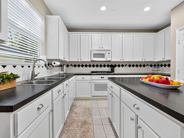 71 N Acacia Park Circle, The Woodlands TX 77382