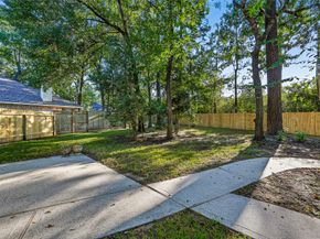 71 N Acacia Park Circle, The Woodlands TX 77382