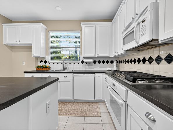 71 N Acacia Park Circle, The Woodlands TX 77382