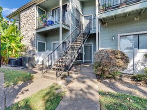 3764 Tanglewilde Street 7, Houston TX 77063