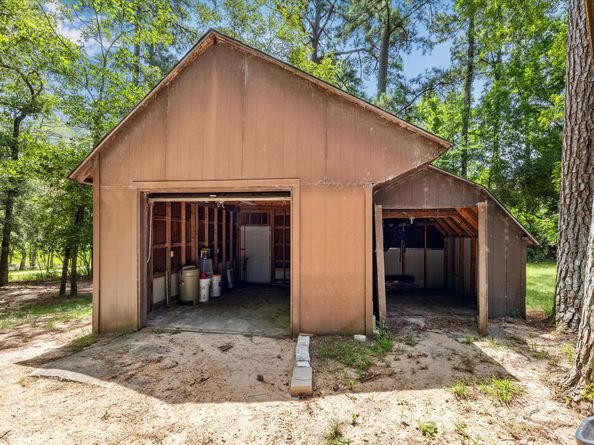 12190 Willowridge Circle, Conroe TX 77304