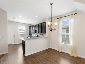 6650 Atlasridge Drive, Houston TX 77048