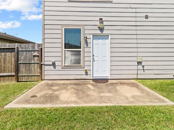6650 Atlasridge Drive, Houston TX 77048