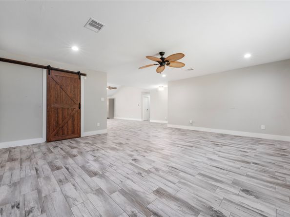 15151 Robin Trail, Conroe TX 77302