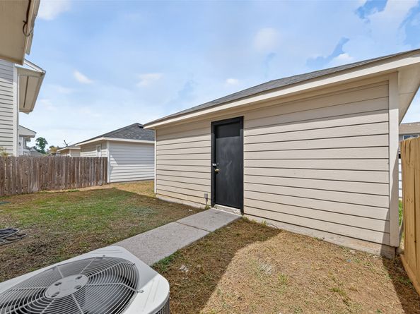 19515 Fletcher Way Drive, Houston TX 77073