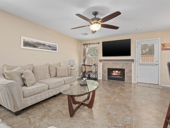 78 N Walden Elms Circle, The Woodlands TX 77382
