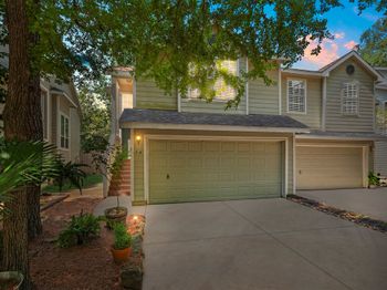 78 N Walden Elms Circle