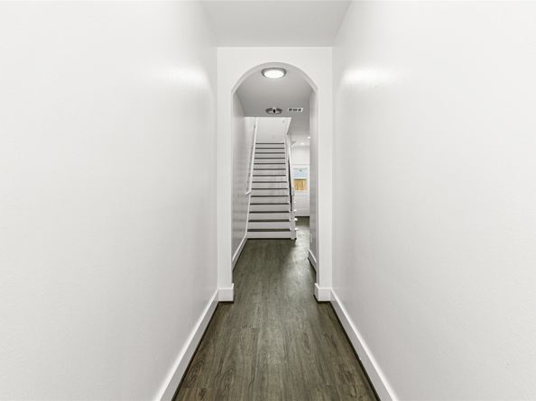 2204 Hoskins Drive, Houston TX 77080