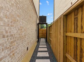 2204 Hoskins Drive, Houston TX 77080