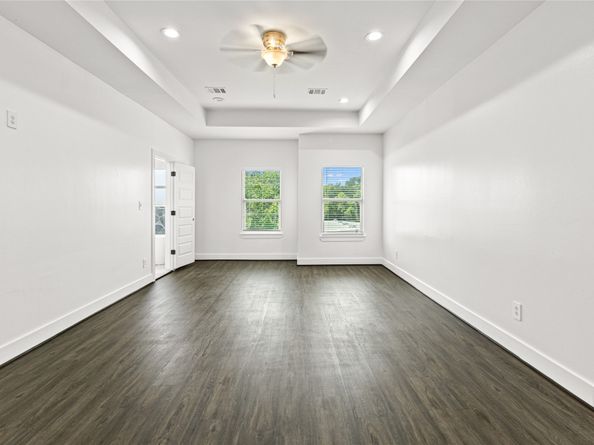 2204 Hoskins Drive, Houston TX 77080