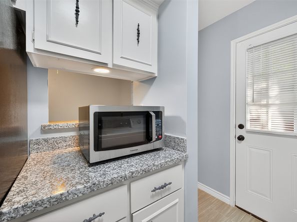 9303 Hammerly Boulevard 204, Houston TX 77080
