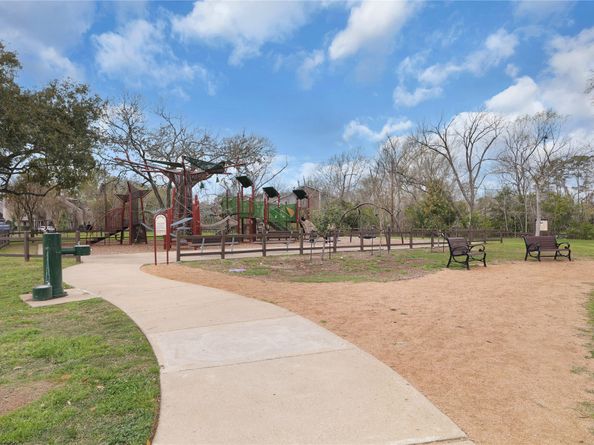 7929 Woodway Drive 4, Houston TX 77063