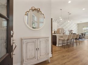 812 E 37th Street B, Houston TX 77022