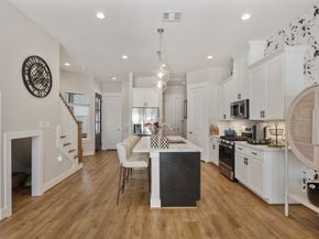 812 E 37th Street B, Houston TX 77022