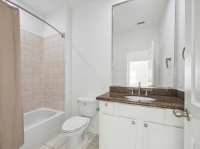 2813 Clinton Drive, Houston TX 77020