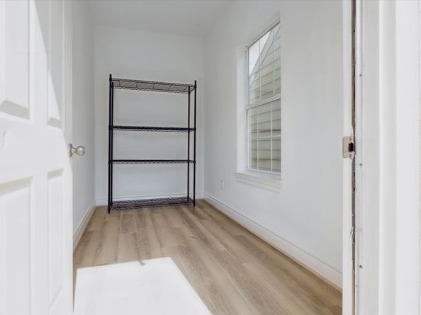 2813 Clinton Drive, Houston TX 77020
