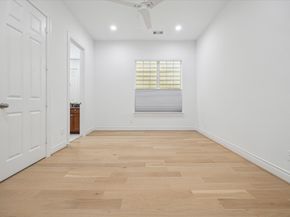 2813 Clinton Drive, Houston TX 77020