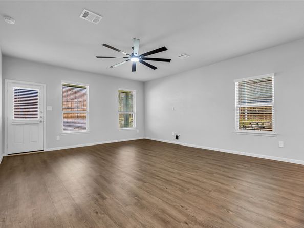 935 Golden Willow Lane, Conroe TX 77304