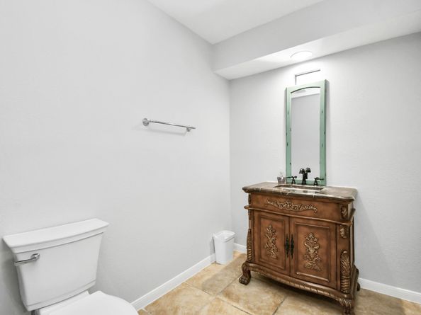 409 E Fair Harbor Lane, Houston TX 77079