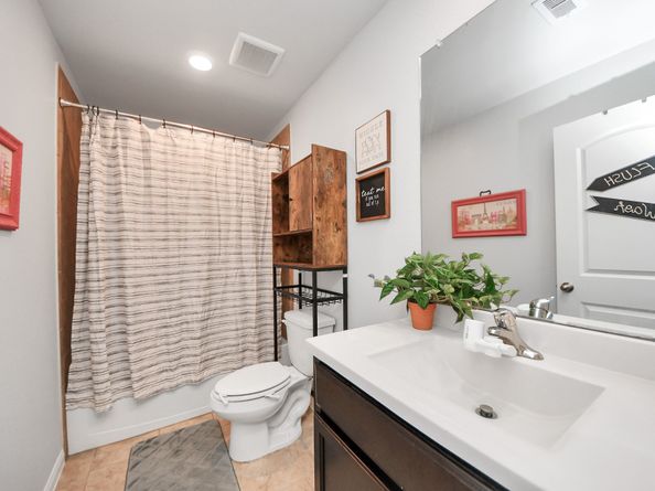 6242 El Oro Drive, Houston TX 77048