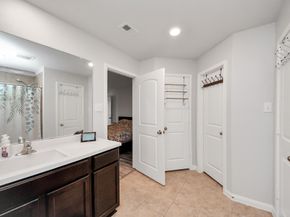 6242 El Oro Drive, Houston TX 77048