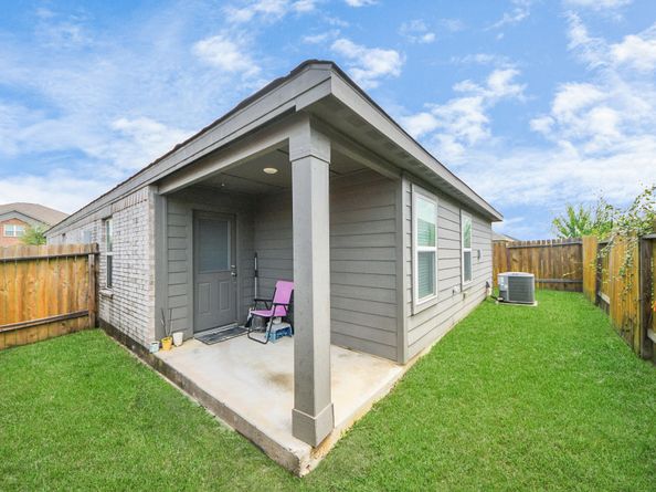6242 El Oro Drive, Houston TX 77048