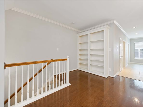 2909 W Dallas Street, Houston TX 77019