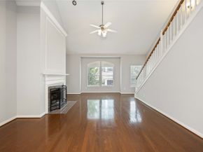 2909 W Dallas Street, Houston TX 77019
