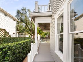 215 Bayland Avenue, Houston TX 77009