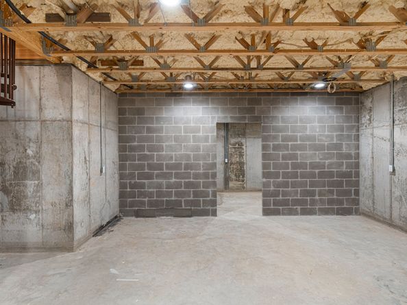 215 Bayland Avenue, Houston TX 77009