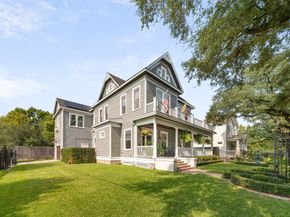 215 Bayland Avenue, Houston TX 77009
