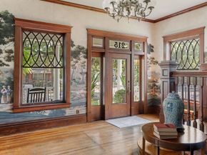 215 Bayland Avenue, Houston TX 77009
