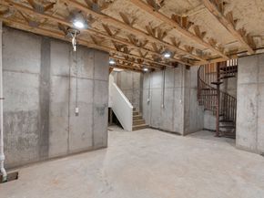 215 Bayland Avenue, Houston TX 77009